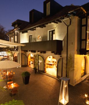 Review: The Aubrey, Santiago