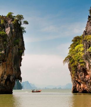 A Licence To Thrill: Phuket Speedboat Tour