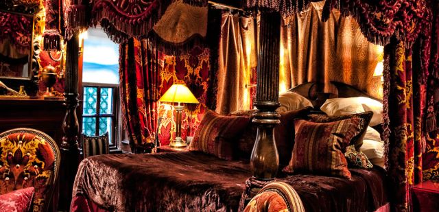 A suite at Hotel Witchery, Edinburgh Fringe Festival