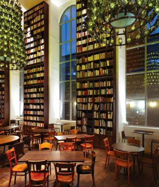 Review: The Unbookish B2 Boutique Hotel, Zurich