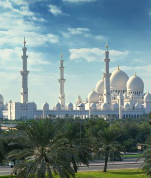 10 reasons why Abu Dhabi should be on every bucket list