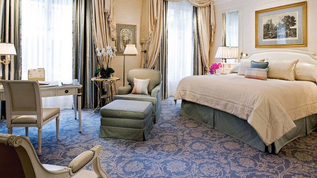 Hotel George V DeluxeRoom