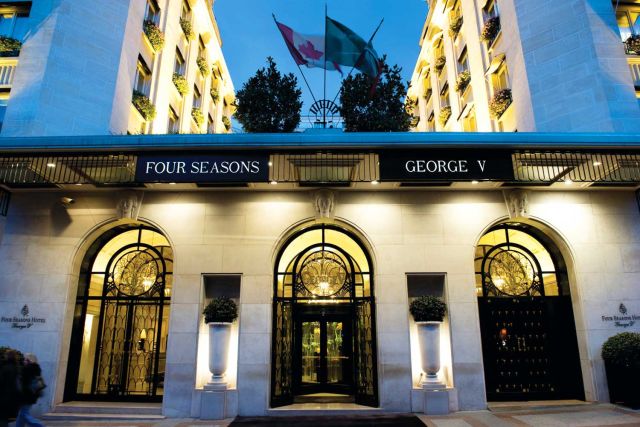 Four Seasons Hotel George V entrance