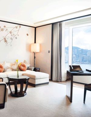 The Peninsula Hong Kong was voted best luxury hotel in International Traveller's Readers' Choice Awards 2015.