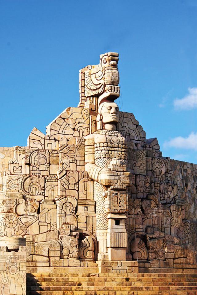 Homeland monument in Mérida, Mexico.
