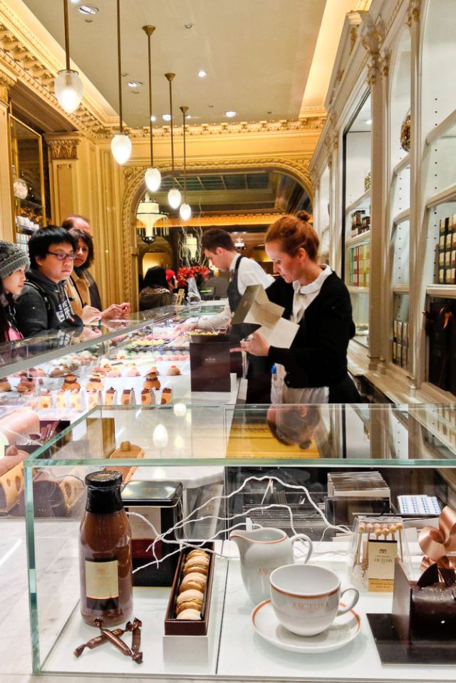 Paris tea salon, Angelina.