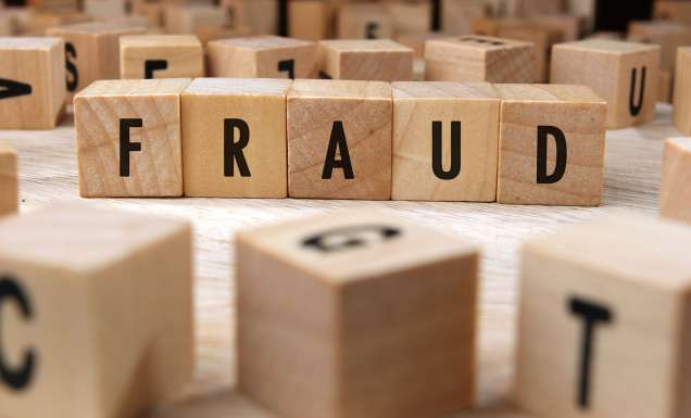 How to avoid a travel scam