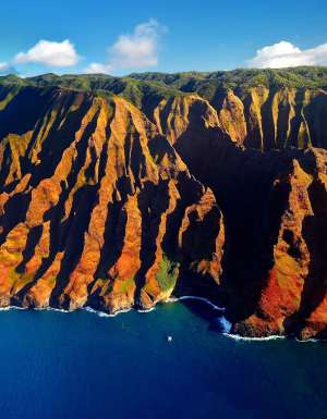 Nā Pali Coast on Kaua'i, Hawai'i.