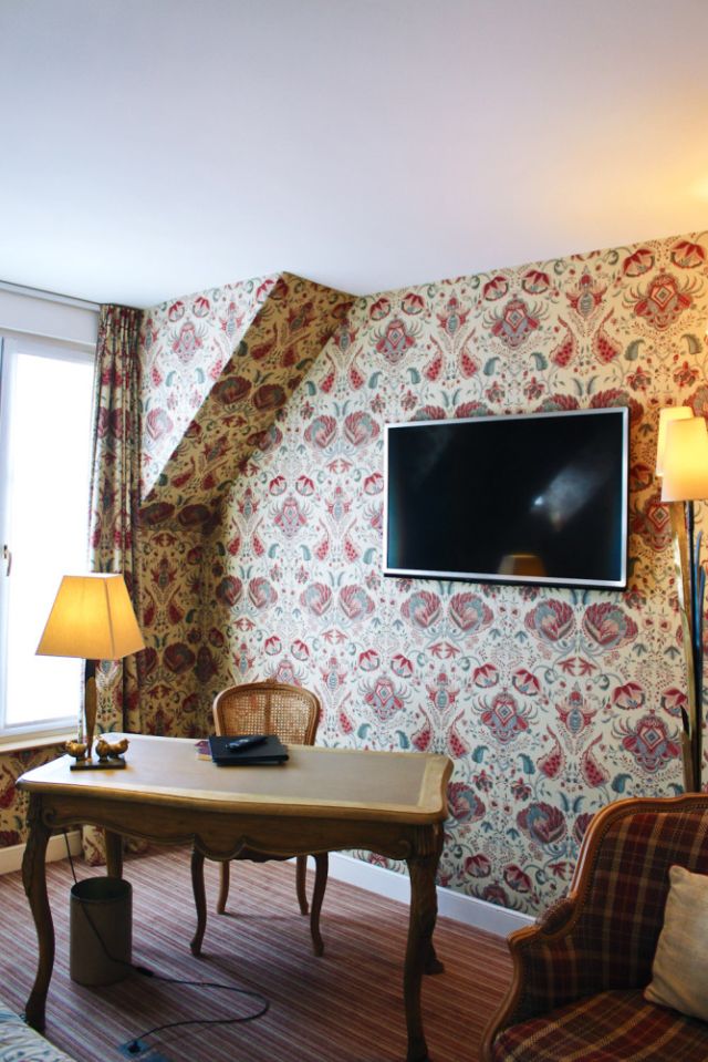 The study at Le Relais Madeleine.