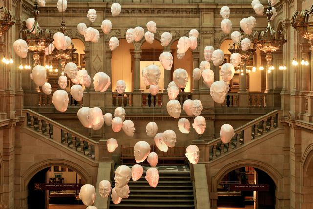The Heads, a display at Kelvingrove Art Gallery and Museum.