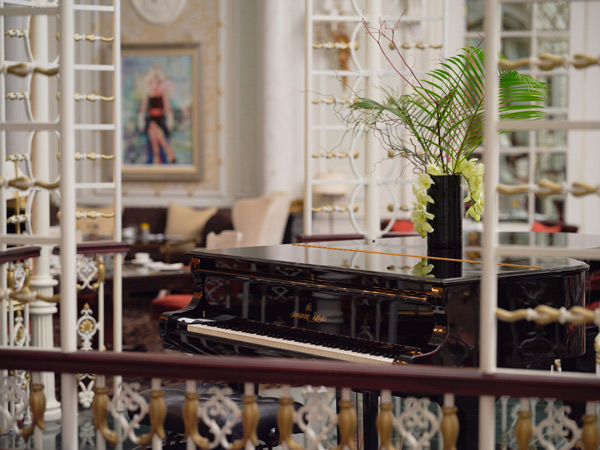 the piano at Thames Foyer
