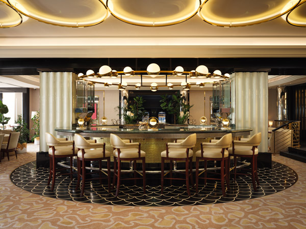 the centre bar of River Restaurant, The Savoy