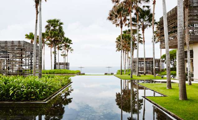 A spectacular view from reception from Alila Uluwatu.