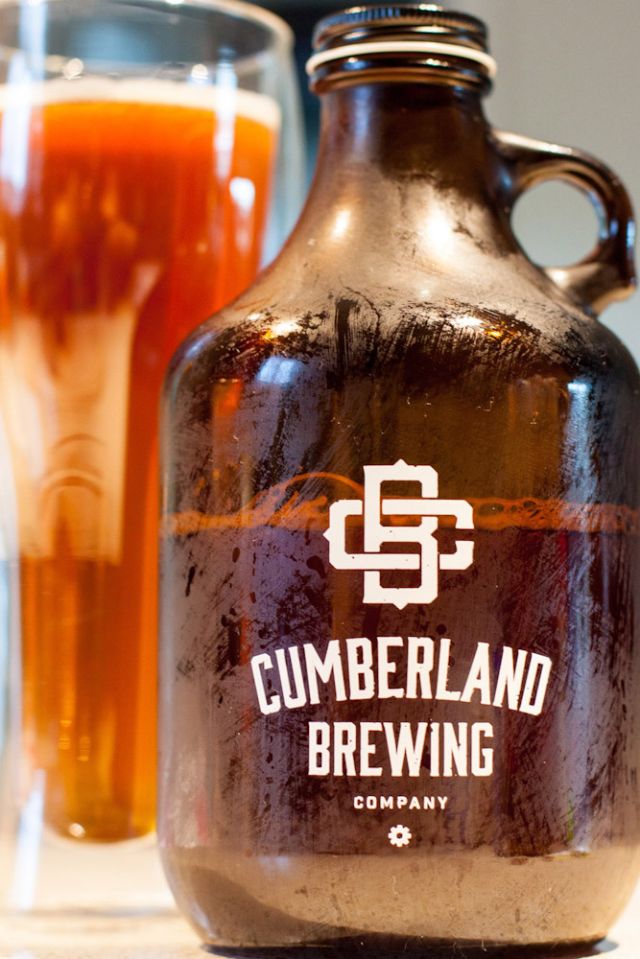 Van Isle British Columbia Canada Foodie Food eat and drink holidays cumberland brew