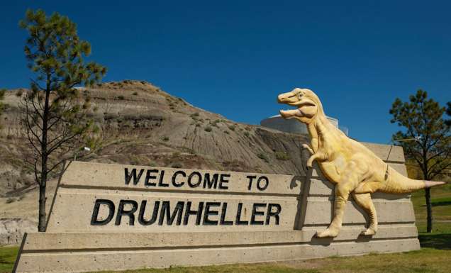 drumheller alberta dinosaur