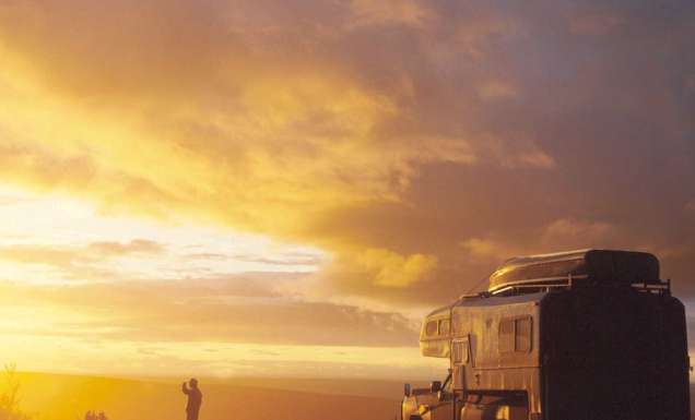Rv Yukon drive holidays canada attractions midnight sun midsummer