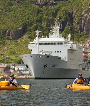 A Maritime cruise to convert all former landlubbers