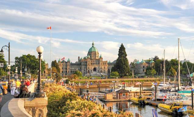 Canada British Columbia Victoria Holidays Attractions Inner Harbour and Fisherman's Wharf