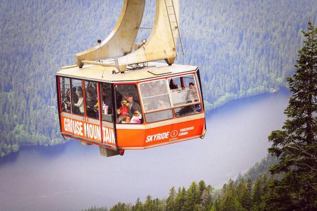 Canada Vancouver holidays skyrude grouse mountain skyride