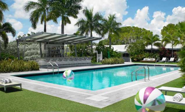 poolside hotel review