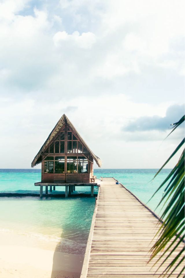 tropical paradises islands luxury getaways relax beach water