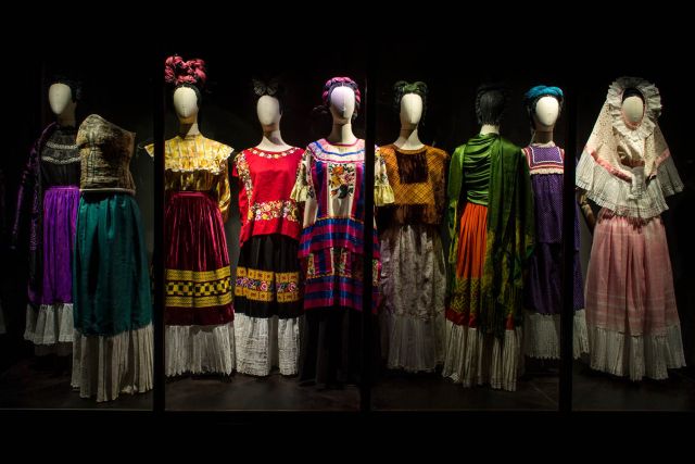 colour fashion design frida khalo artist mexican