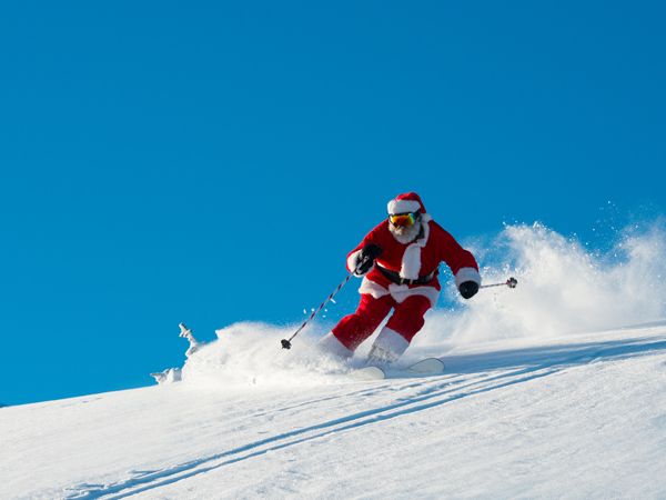 Santa Skiing