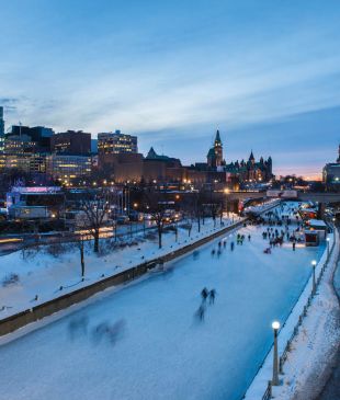 Glide along the world’s largest skating rink in Ottawa