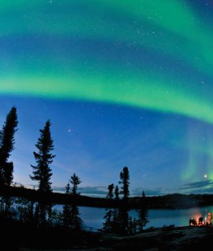 Watch the skies blaze from Canada’s remote Blachford Lake Lodge