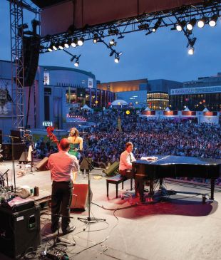 Feel the rhythm at Montréal’s International Jazz Festival
