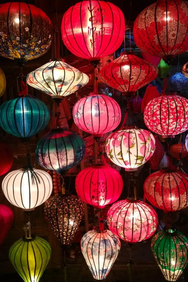 Hoi An Vietnam city things to do stay accommodation lanterns