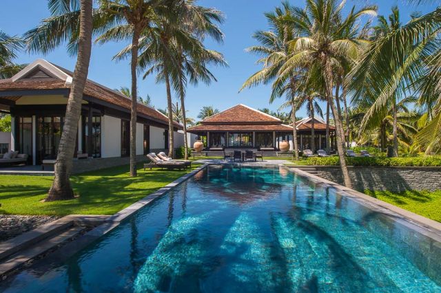Hoi An Vietnam city stay accommodation Nam Hai four Seasons infinity pool