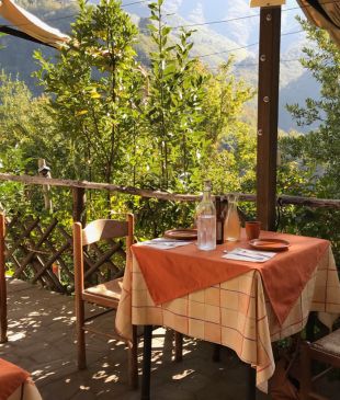 This self-sustained Tuscan restaurant will be worth it