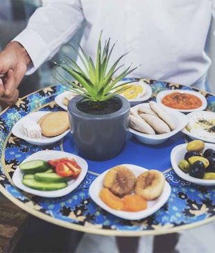 Live like a Sheikh in Abu Dhabi