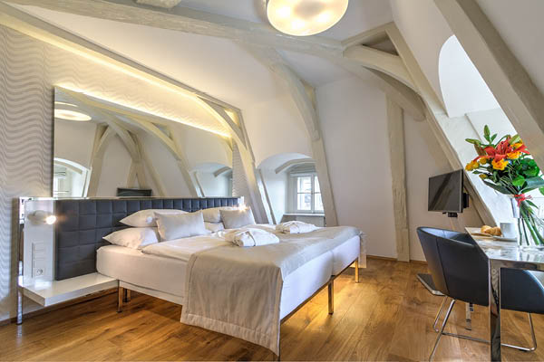 hotels.com