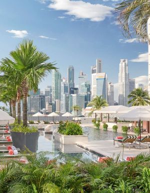 rootop pool at mandarin oriental marina bay singapore hotels