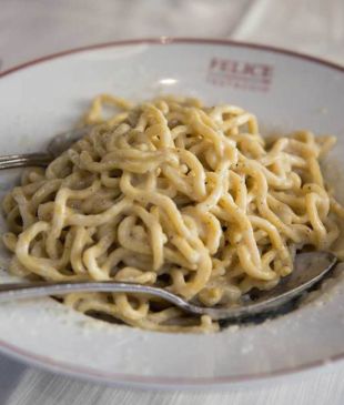 Where to find Nonna-style pizza and pasta in Rome