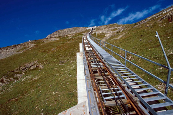 Nieson staircase