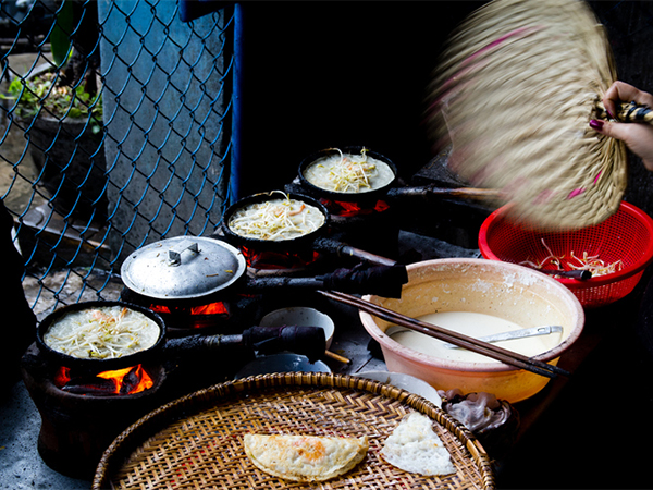 Banh xeo - a Vietnamese crepe