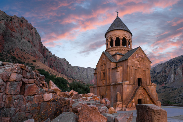Armenian-monastery-of-Noravank