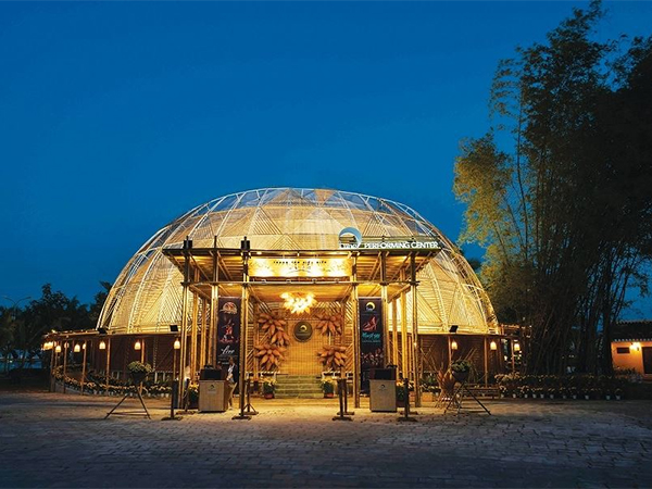 the lune performance centre