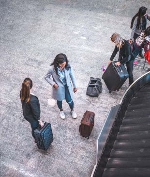 A guide to baggage carousel etiquette 101