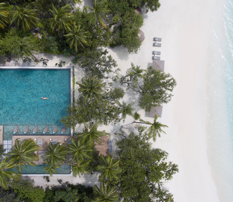 Vakkaru resort pool
