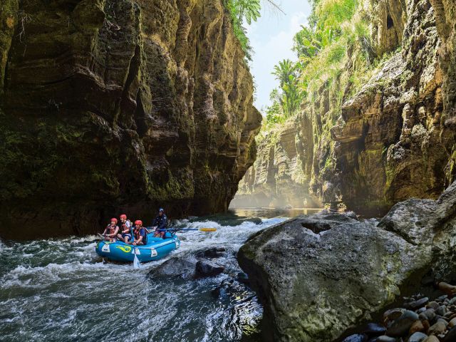 white water rafting with Rivers Fiji