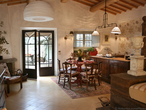 the dining area at Vespro