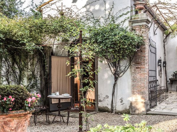 the garden at Villa Bordoni 
