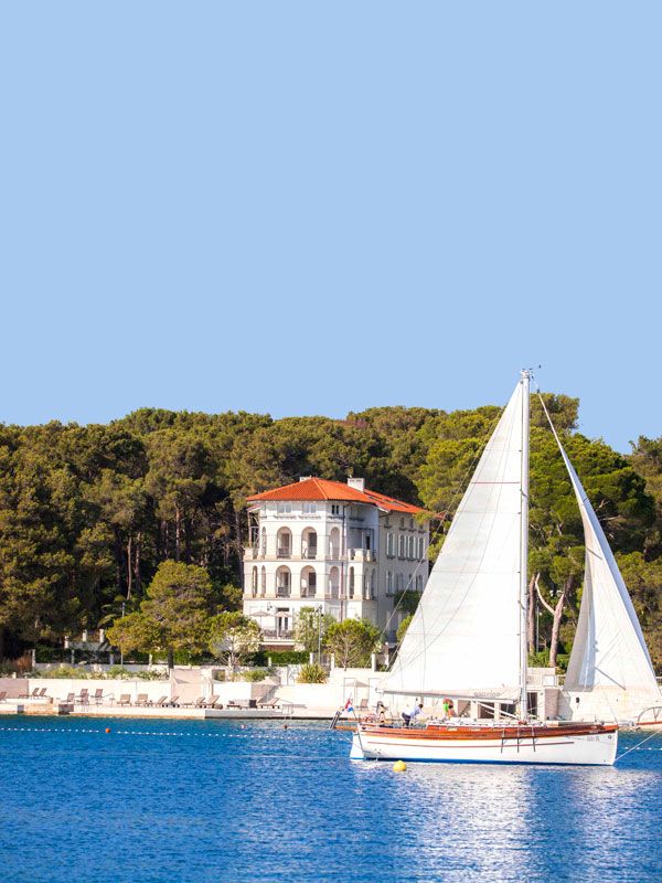 Stay at Boutique Hotel Alhambra in Losinj