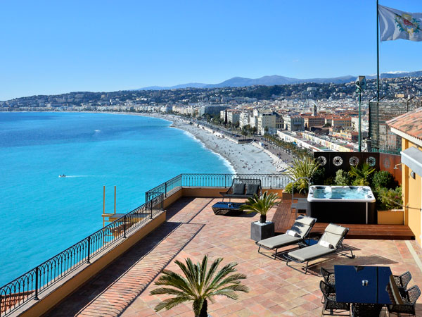 Stay at Hôtel La Pérouse while in Nice.