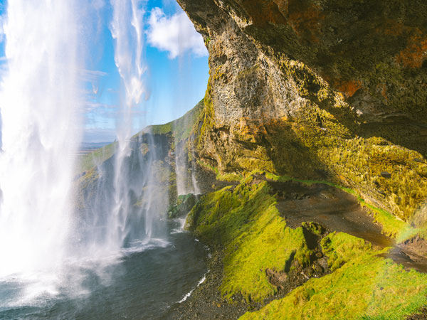 Seljalandsfoss waterfall