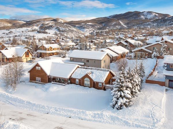 How to spend the perfect day in Colorado’s famed ski fields.